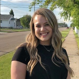 Meet your Posher, Korri